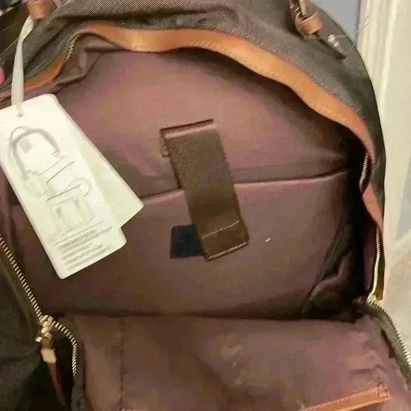 Tommy Bahama Laptop Bag - Brown